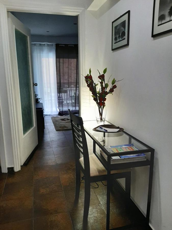 Glyfada Vacation Apt Apartment เอเธนส์ ภายนอก รูปภาพ