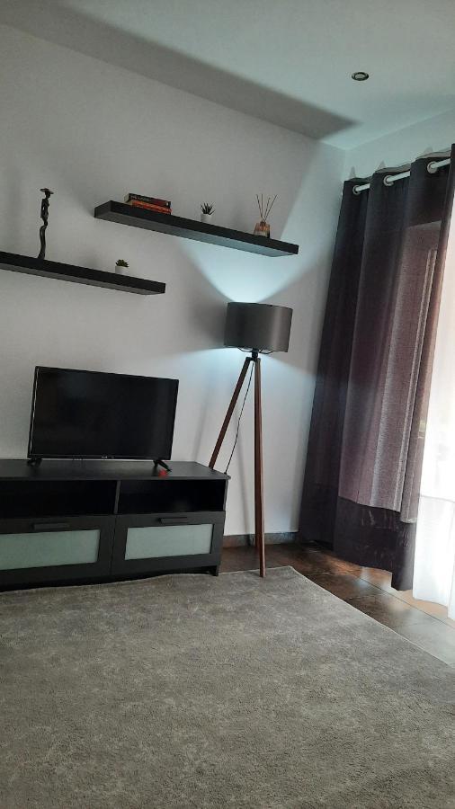 Glyfada Vacation Apt Apartment เอเธนส์ ภายนอก รูปภาพ